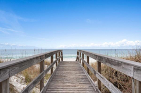 Beachfront Fort Walton Beach Condo with Pool Access!
